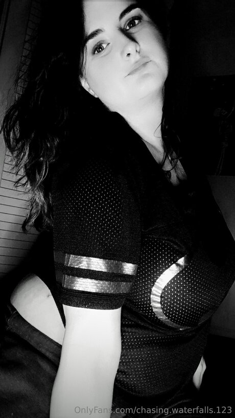 Chasing Waterfalls 123 adult model pictures