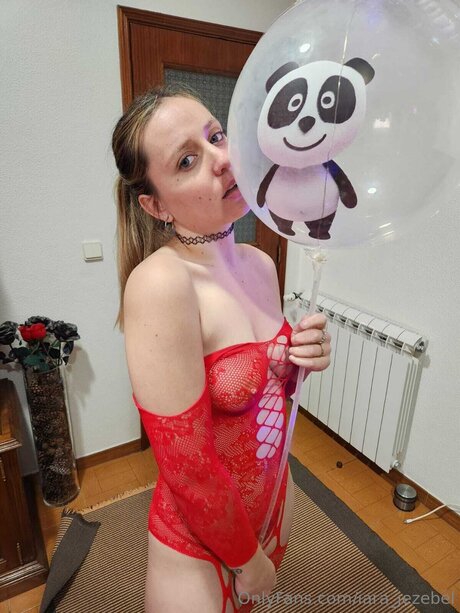 Iara Jezebel exclusive actress picture