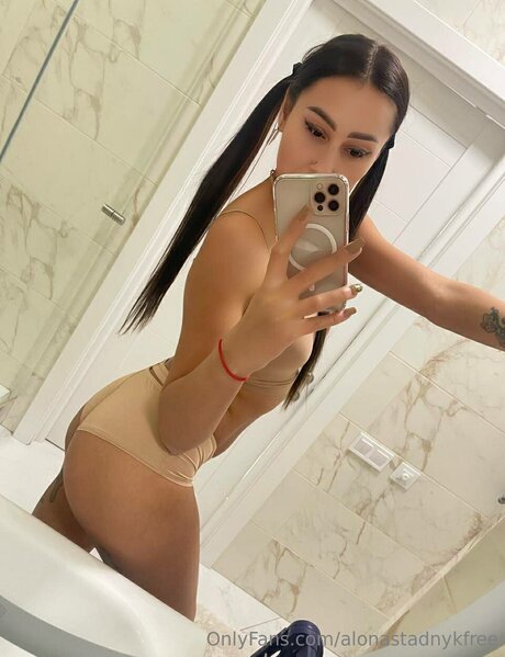 Alonastadnykfree nice star picture