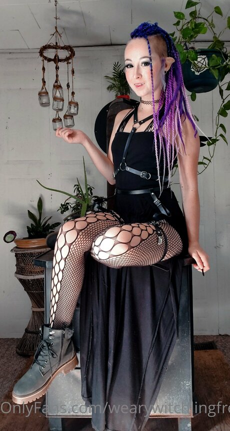Wearywitchlingfree pornstar high quality picture