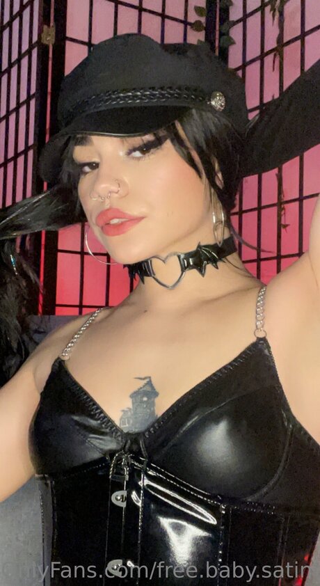 Free Baby Satine erotic actress gallery