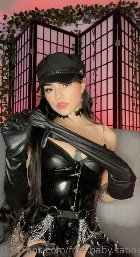 Free Baby Satine model hot pictures