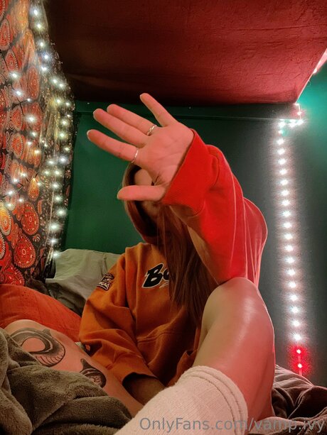 Vamp Ivy star top picture