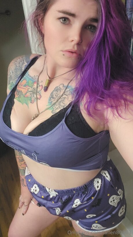 Fallen80963 model xxx photo