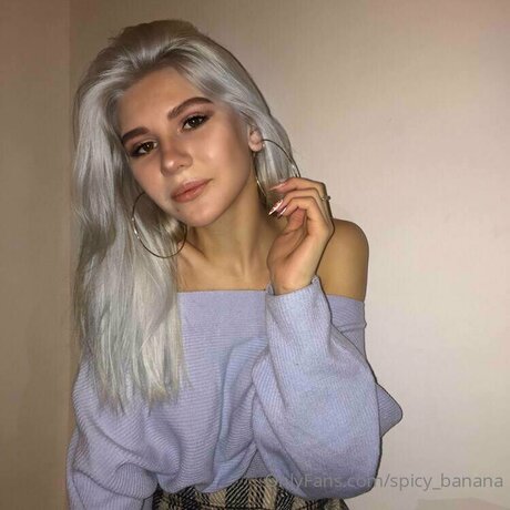 Sandy Caaandy nude pornstar pic