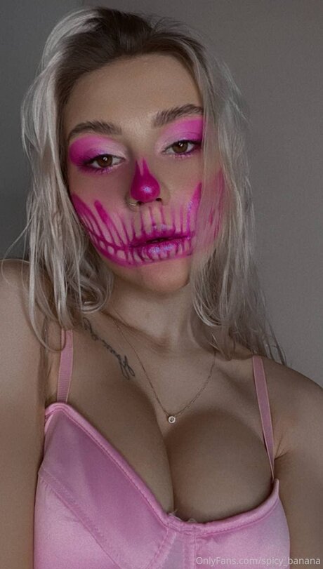 Sandy Caaandy model art gallery