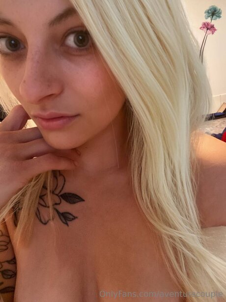 Aventurecouple erotic actress img