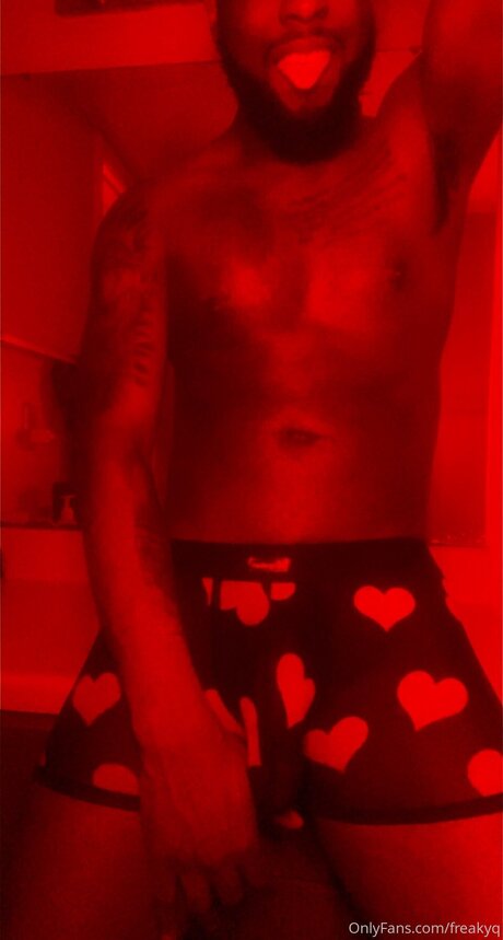 Freakyq model picture