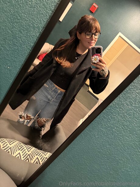 Robinlovecomedy perfect model galleries