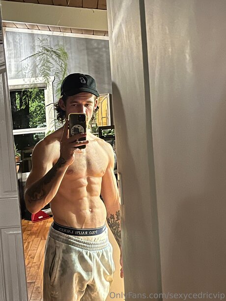 Sexycedricvip top model galleries