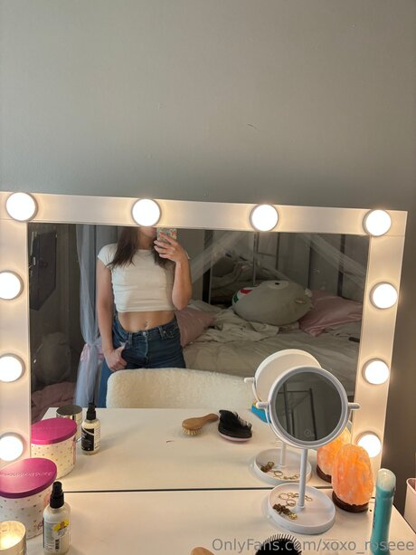 Xoxo Roseee hd star image