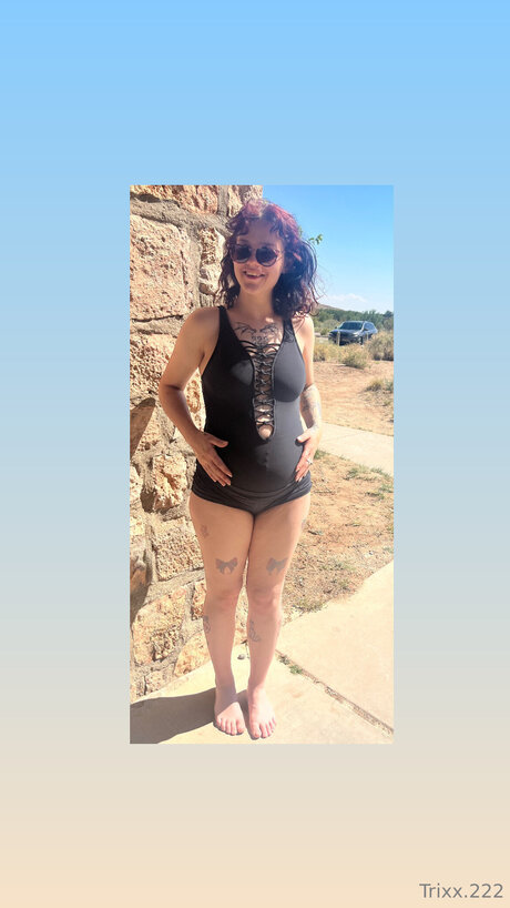 Trixxieee 222 star sexy image