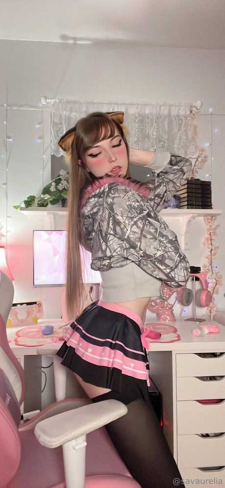 Savaurelia nudes star pics