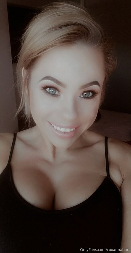 Roxannahart nudes star photos