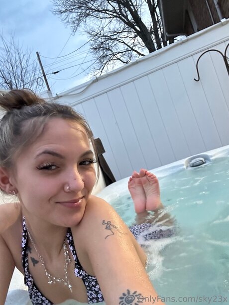 Sky23x sexy star picture