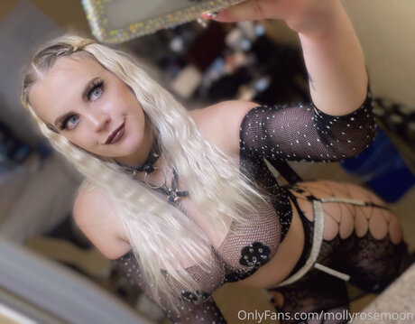 Mollyrosemoon perfect pornstar picture