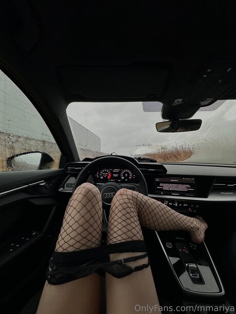 Mmariya xxx model picture