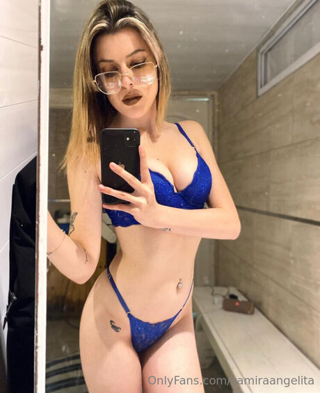 Samiraangelita model erotic photos