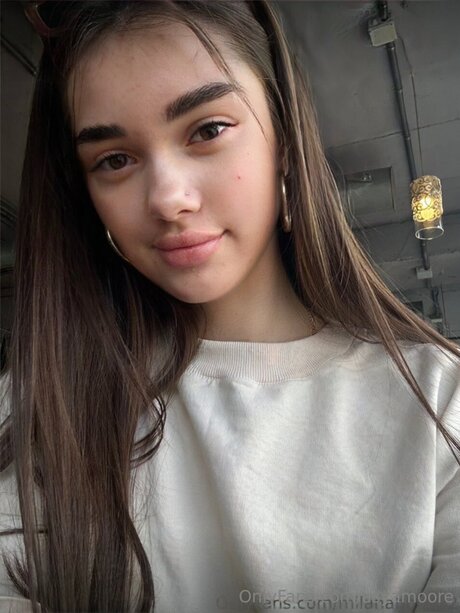 Asyamoore pornstar beautiful pic