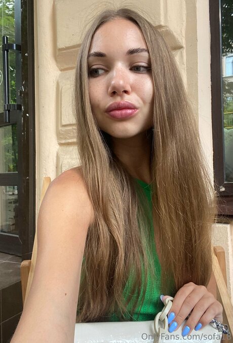 Sofa18 nude star pic