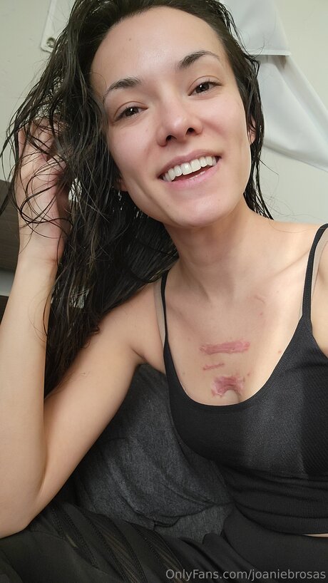 Joaniebrosas pretty pornstar gallery