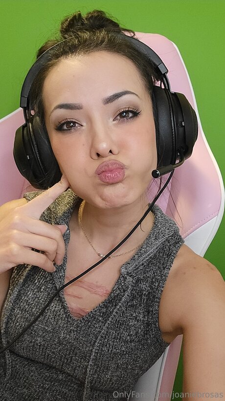 Joaniebrosas pornstar hot images