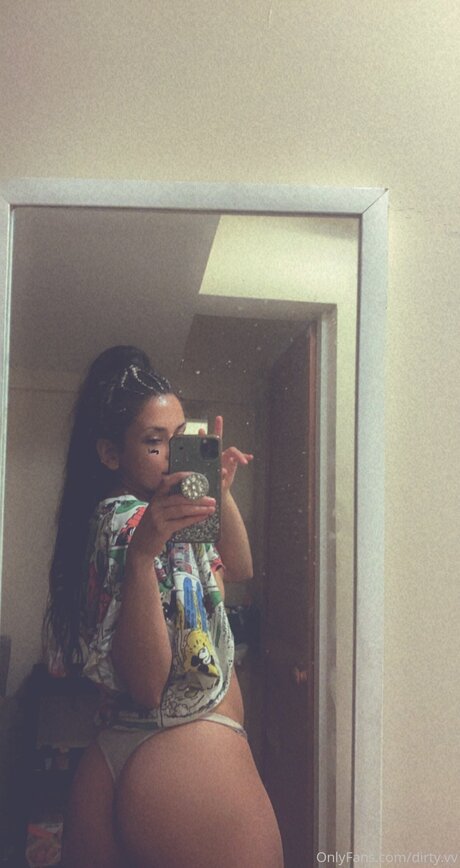 Dirty Vv sex model img