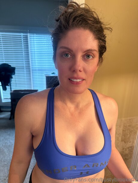 Bustybrooke01 nice model pictures