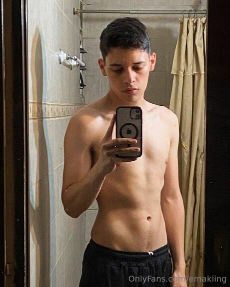 Emakiing sexy model pictures