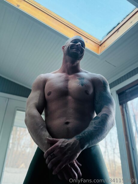 U341153699 pornographic model galleries