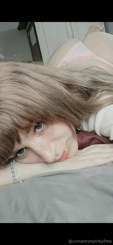 Cinnamonpinkyfree erotic actress pics