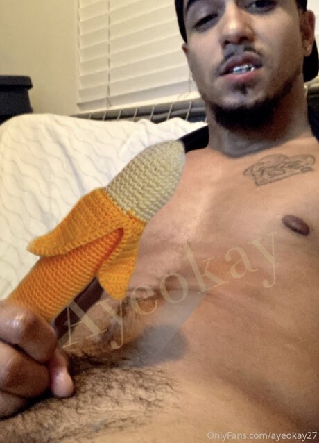 Ayeokay27 porn model photo