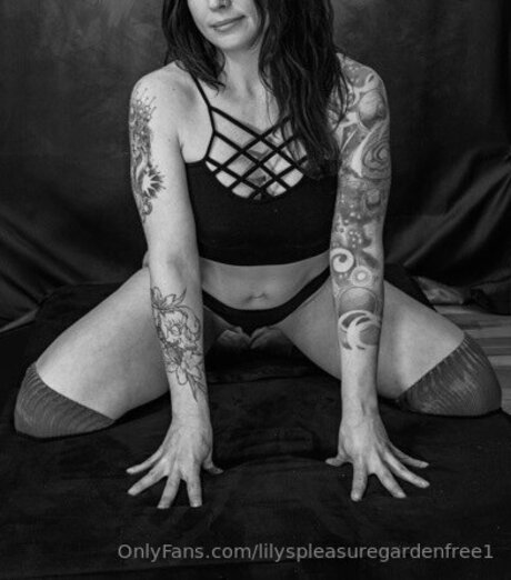 Lilyspleasuregardenfree1 top model pic
