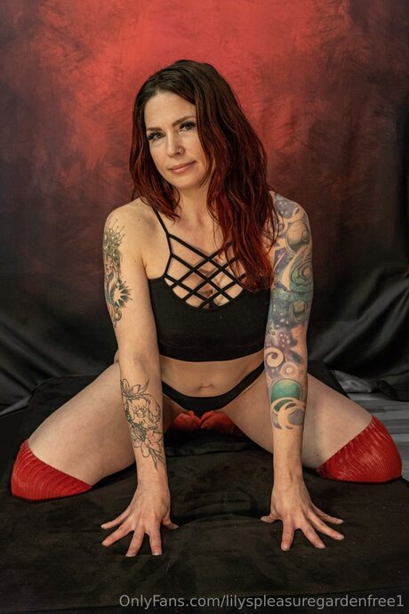 Lilyspleasuregardenfree1 model best gallery