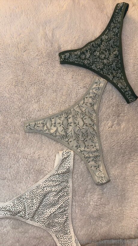 Babyk101 model xxx photos