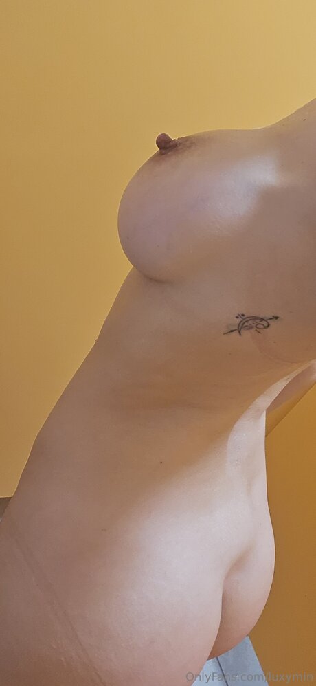 Luxymin model pretty img