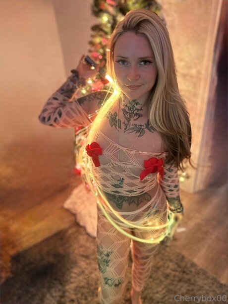 Cherrycream0 nude pornstar photo