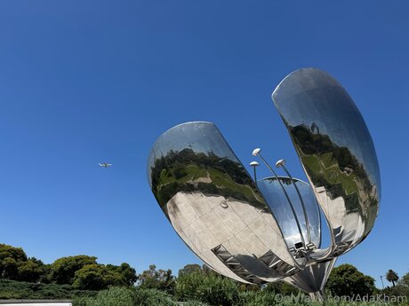 Adakham art model pics