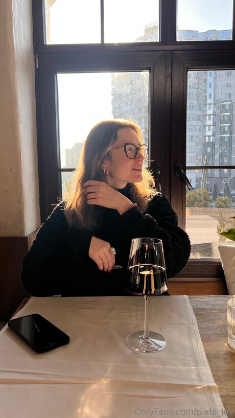 Pixie Joy actress photos