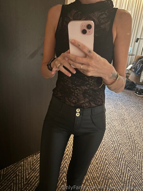 Mrsanonymousx sexy pornstar galleries