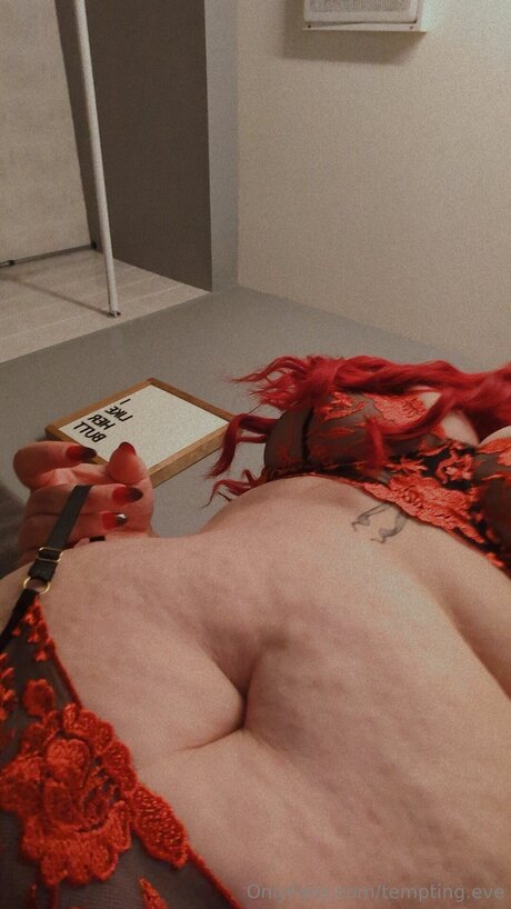 Tempting Eve beautiful pornstar archive