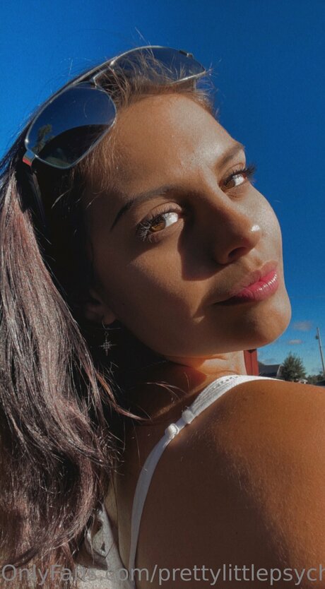 Prettylittlepsychoxoxo nice model archive