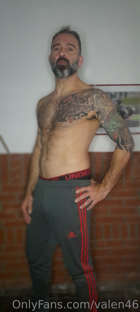 Valen46 exclusive pornstar galleries