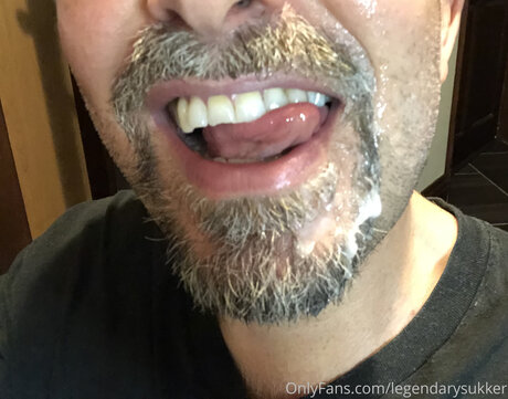 Legendarysukker pretty actress photo