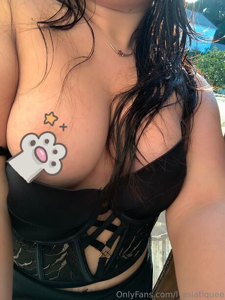 L Asiatiquee pornstar nudes pic