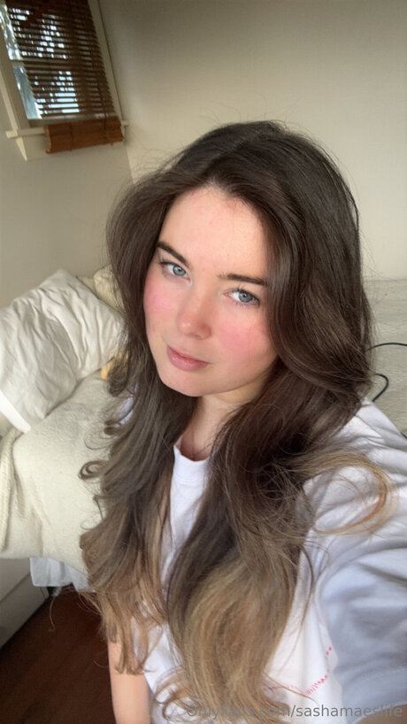 Sashamaeslife star hot pictures