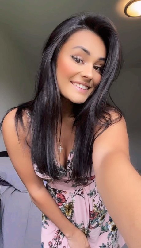 Cyndy valerie Gamache Gravel star top img