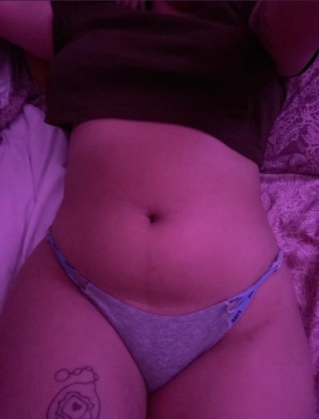 Sugaplumsweetheart pornstar nudes img