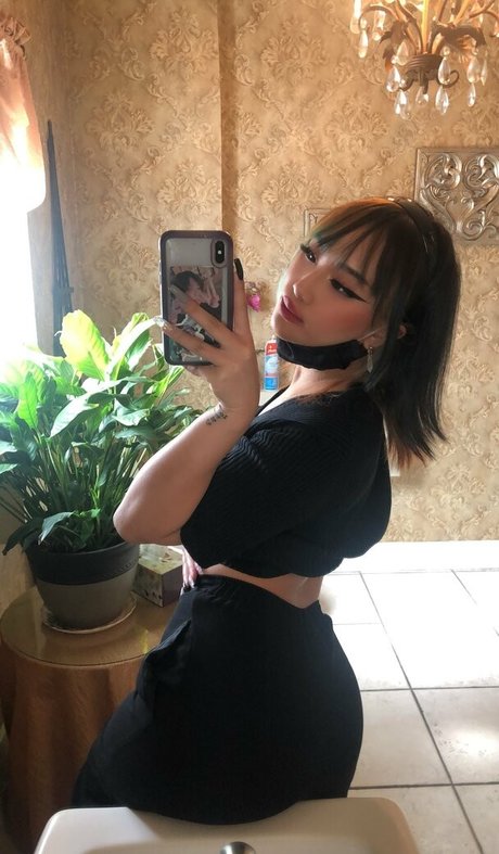 Soraphoria hd actress photo