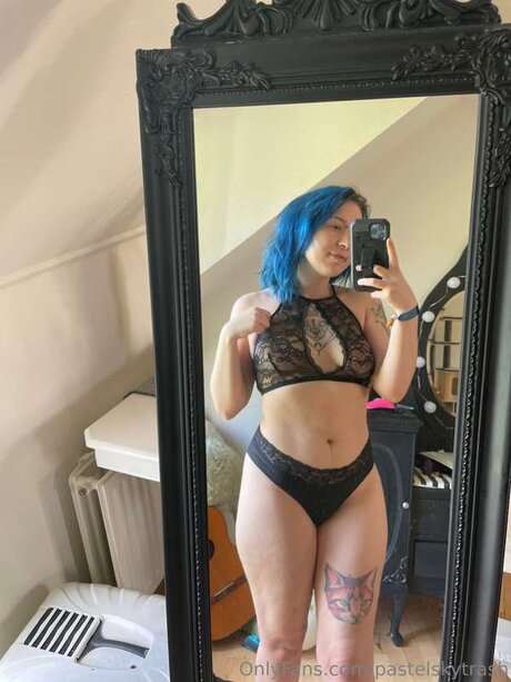 SKY VICTORIA pretty model picture